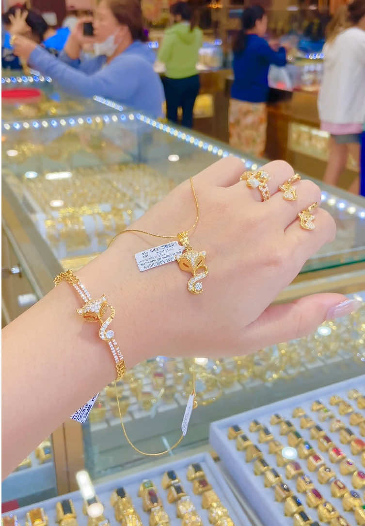 Set hồ ly sang xịn chị em nào thích không ạ ✨ #ngocthinhdanang #hieuvangngocthinh #xuhuong #fyp #minhphungpham