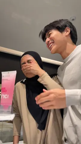 MIKISIIHH YII SIYINGG #facewashemina