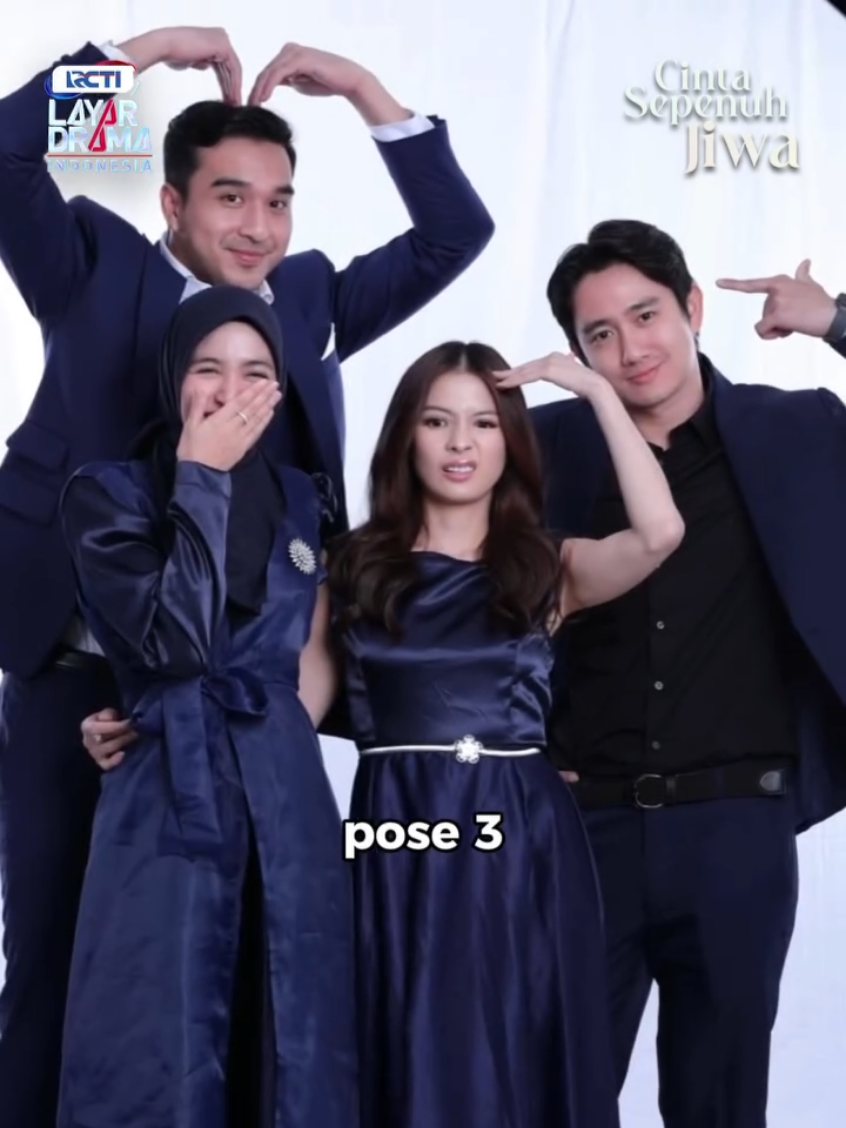 ih gemes akhirnya bisa liat foto empat cast Cinta Sepenuh Jiwa versi HD juga 🤣 #cutsyifa #kennyaustin #ibrahimrisyad #sonyapandarmawanlalo #fyp 