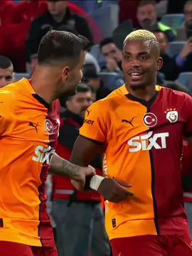 Bu akşam liverpoolu oyunculara geçit yok demi pocikerim sentarcı abi  #abdülkerimbardakçı #galatasaray #liverpool #şampiyonlarligi #keşfetbeniöneçıkar 