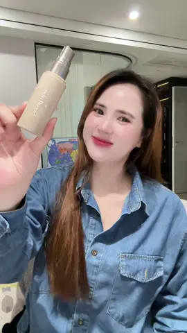 Là phụ nữ nhất định phải có 1 em nước hoa tóc này các bà ơi. Nó thơm ngọt ngào, thơm quyến rũ lắm luôn nha. Thích tuyệt ý. #nuochoa #nuochoanu #nuochoachinhhang #nuochoatoc #viral 