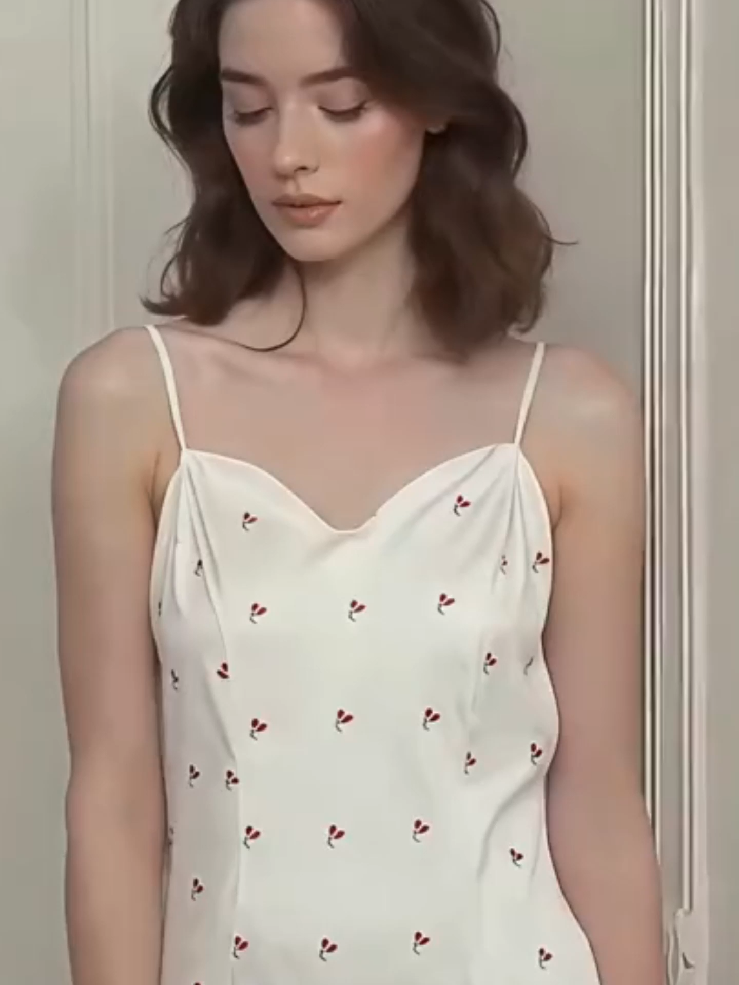 Put it on, and meet the softest version of yourself—then reclaim your full vitality in a silky, gentle dream.#nightgown #衣服 #clothing #fashion #OOTD