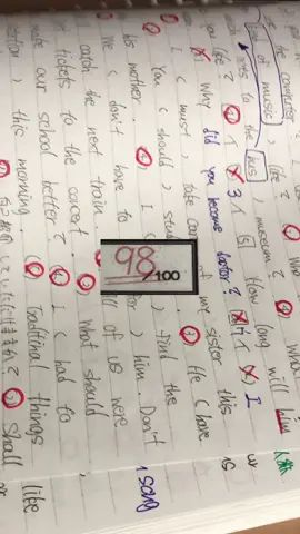 今までで1番勉強してきた英語のテスト 1問ミスで100点逃した 98点で学年1位 せっかくなら100点で1位とりたかった 詰めが甘かったなってめっちゃ後悔してる 同じ失敗は二度としない #受験生  #中3  #ljc  #fyp  #テスト 