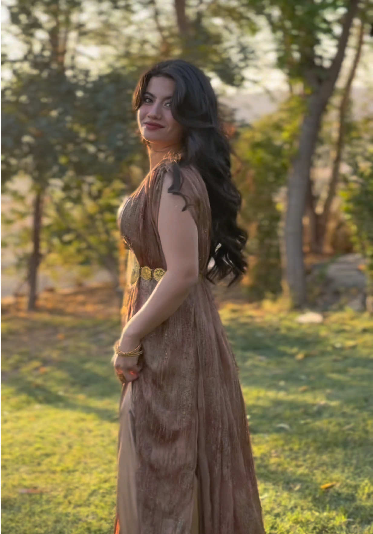 New model 🤎 #CapCut #kurdishgirl #yöreselkıyafet #keşfetteyizzz #fyppppppppppppppppppppppp 