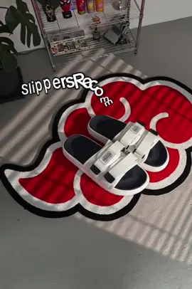 Must have #footwear #unisexfashion #fyp #college #makeitviral 