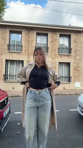 petite victoire il y a quelques semaines j’aurais tellement paniquée de faire un ootd dans la rue 🧘🏼‍♀️