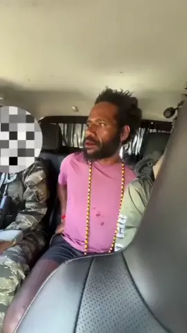 Satgas Operasi Danai Cartenz berhasil mengungkap pelaku penjualan amunisi di yang melakukan transaksi penjualan amunisi di Kota Mulia Kabupaten Puncak Jaya. Adapun Keterangan dari *HOGEN GIRE @YEMITER* bahwa yang menjual Amunisi kepadanya adalah Anggota tentara, yang mana untuk harga yang di tawarkan oleh penjual adalah 5 Juta Rupiah untuk 30 Butir Amunisi, 3 Juta Rupiah Untuk 15 Butir dan 2 Juta Rupiah untuk 12 Butir Amunisi Adapun identitas Pelaku sebagai Penjual Amunisi Sbb : - KAPTEN SUTAMBIONO (DANTIM BAIS) - PRADA YOGA (ANGGOTA BAIS)
