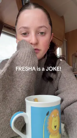 I’m so SICK of @fresha. I’ve read all their info and there literally NO explanation as to why we have to pay this monthly fee! They used to boat about there not being one and now they’ve implemented one and not gave us ANYTHING in return. #fresha #beauty #beautician #bookingsystem #nailtech 