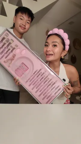 ano nanamn tong 23pcs makeup tool sets na to😭🤍