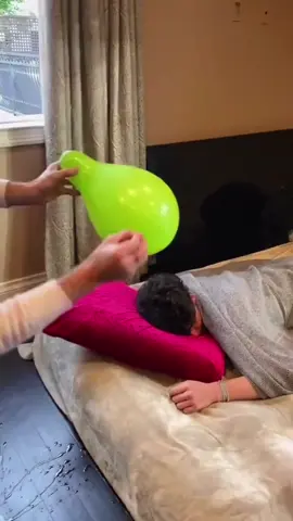 Sleeping prank 🛌 #fyp #foryou #prank #viral #foryoupage 