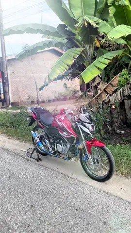 Cemana la dek abang cuma punya cb😅🤙#stayleperda #cb150rperdagangan #cb150rstreetfire #cb150rstaylemedan #cb150rstaylemedan 