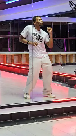Dance Challenge #kenyantiktok🇰🇪 #amapiano #munge🕺🏿 #dance 