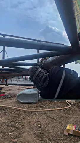 Disuruh rebahan dikamar malah dilapangan🗿#weldersmaw🔥👌🏻 #welderindonesia🇮🇩 #weldernation #welder 