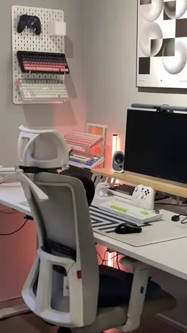 My setup & coffee corner  Alat kopinya masih nyicil ges #desksetup #coffeecorner #blackwhitesetup #minimaldesk #setupcozy 