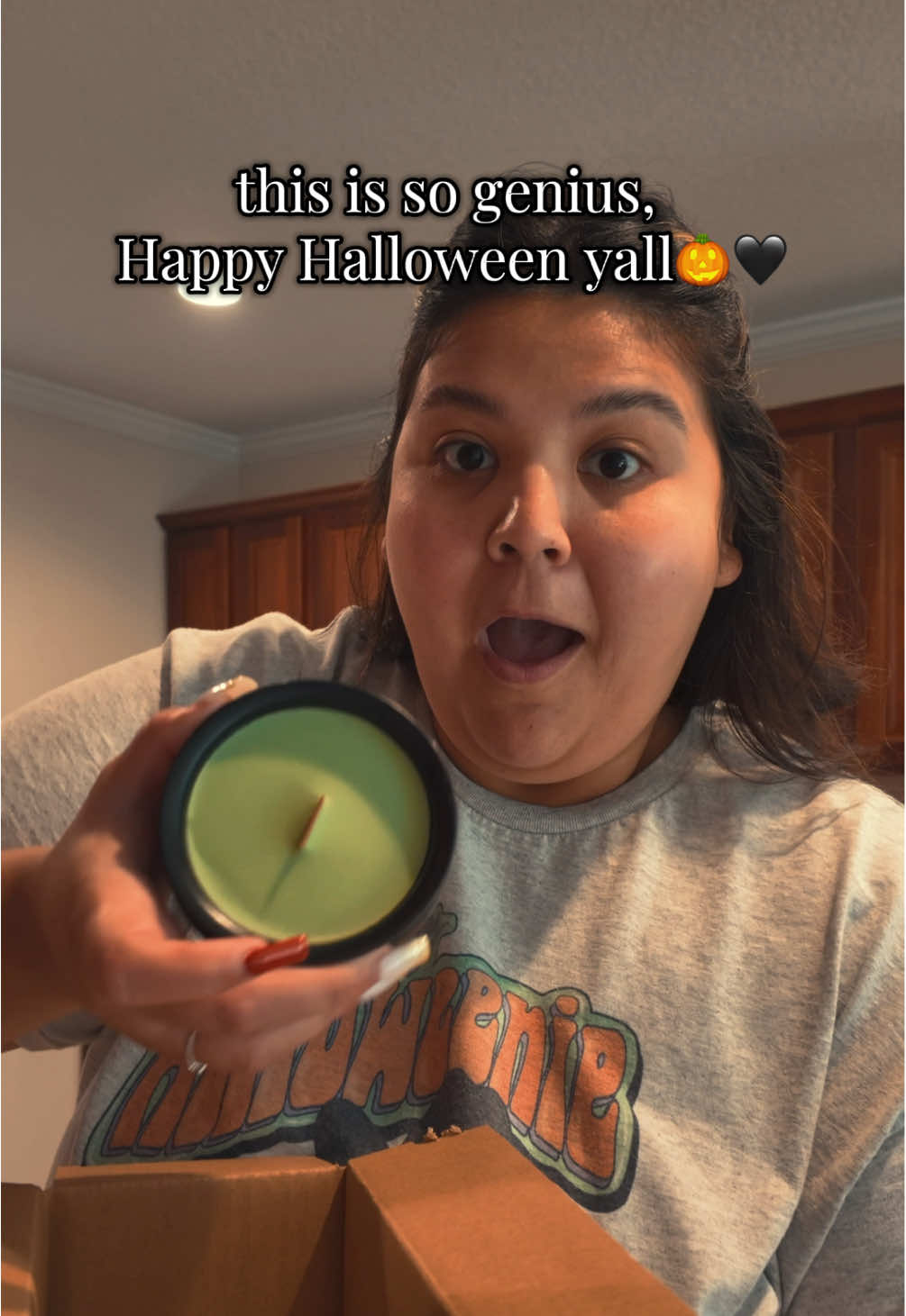 How cute are these 2 Halloween themed wood wick candles🥹 #halloween #halloweencandles #halloweendecor 