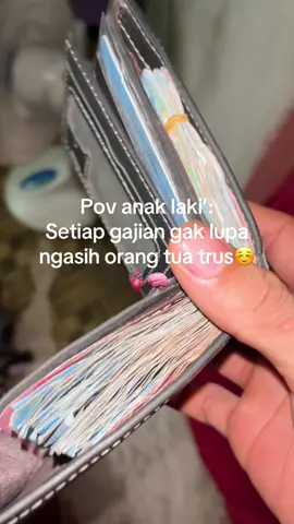 Dulu Di Kasih Sekarang Aku Yg ngasih🥰☺️#fyp #mama #gajian #ortu #katakata 
