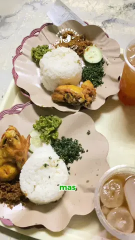 Terima kasih banyak JenggotFriends! 🥹 Jangan sampai nggak kebagian, merapat ke outlet kami di: 📍KLATEN 1 Samping SPBU Semangkak (11.00 WIB - 23.30 WIB) 📍KLATEN 2 Jln. Kopral Sayom (11.00 WIB - 23.30 WIB) 📍KLATEN 3 Klatos (10.00 WIB - 21.30 WIB) 📍CEPER (11.00 WIB - 23.30 WIB) 📍SOLO 1 Depan Gereja St Antonius Balai Kota (18.00 WIB - Habis) 📍SOLO 2 Nusukan (11.00 WIB - 23.30 WIB) #AyamLombokIjoBangJenggot #JuaranyaAyamSambalIjo