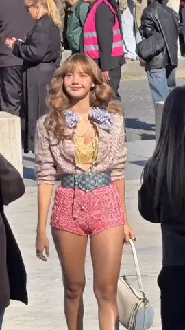 The unmatched aura of the prettiest woman to ever exist LISA PARIS FASHION WEEK #LISA #LISAxLVSS26 #LISAxLouisVuitton #LVSS26 #ParisFashionWeek  @LISA @LLOUD @Louis Vuitton 