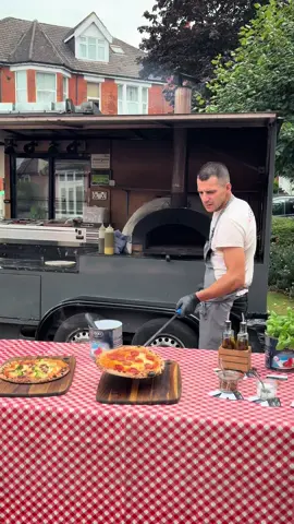Serving slices of joy 😋🍕 #woodfiredpizza #london #privateevents #weddingcatering #fyp 