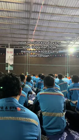 tidak menjatuhkan piring orang lain yang sedang makan 🤝#kulitambang #tambanghitz #fyppppppppppppppppppppppp #foryoupage #masukberanda 