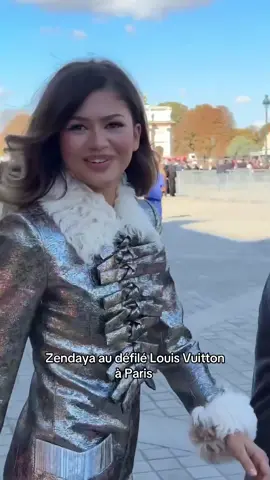 Reine zendayaaaaa #fyp #edelblog #pfw  Vidéo: vogue 