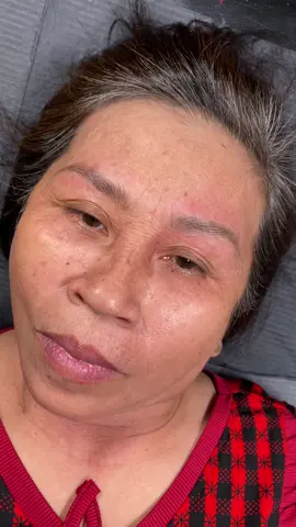 Người người,,, nhà nhà,,, ai ai... cũng đi học sợ trung hoa, sợi này sợi kia các thứ, e thì vẩn làm theo gu khâch hàng, case sợi cho cô mày lệch, mặt cũng lệch, ít lông, da hơi chùn và nhão, cảm thấy hài lòng khi làm xomh cho cô khách vui vẻ là đc ạ