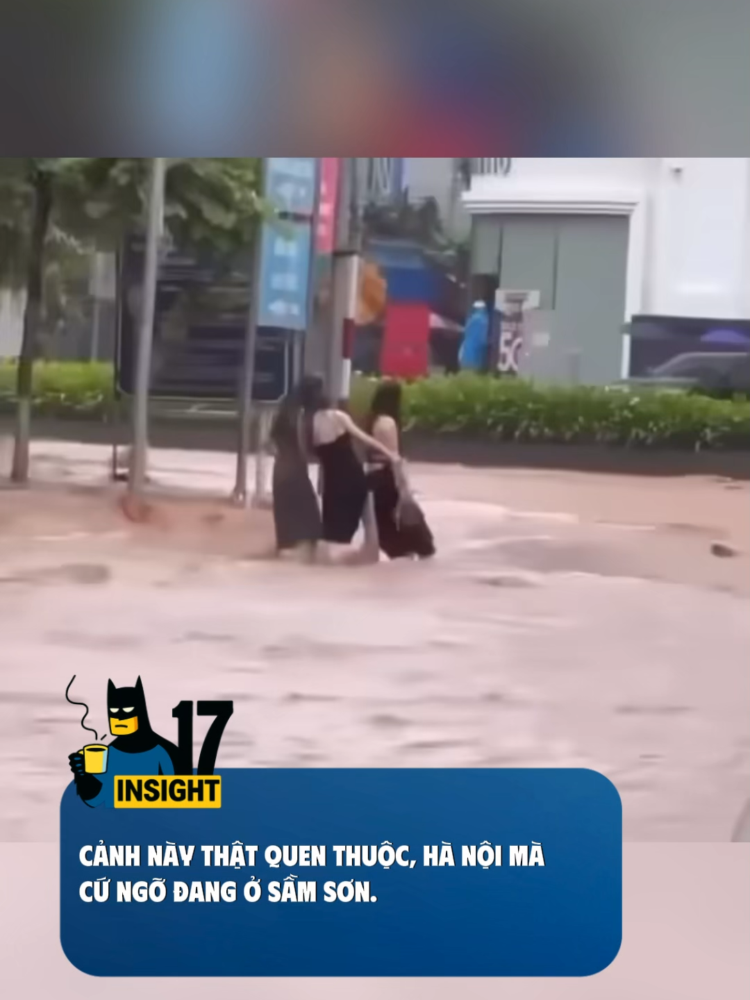 Cảnh này thật quen thuộc, Hà Nội mà cứ ngỡ đang ở Sầm Sơn. #17network #17insight