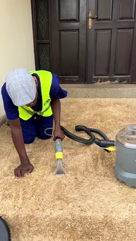 #creatorsearchinsights #viralvideos #capcut #fyp #uganda we are here for all your cleaning services 