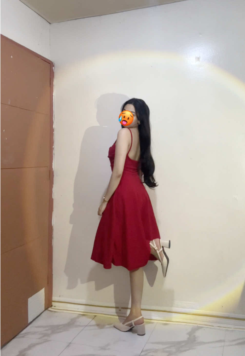 Yes, I’m classy. #reddress #mididress #elegantdress #casualdress #formaldress 