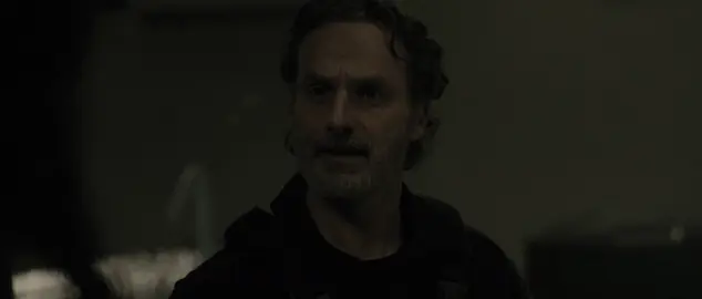 هو فيه مثلك ؟. #rickgrimes 