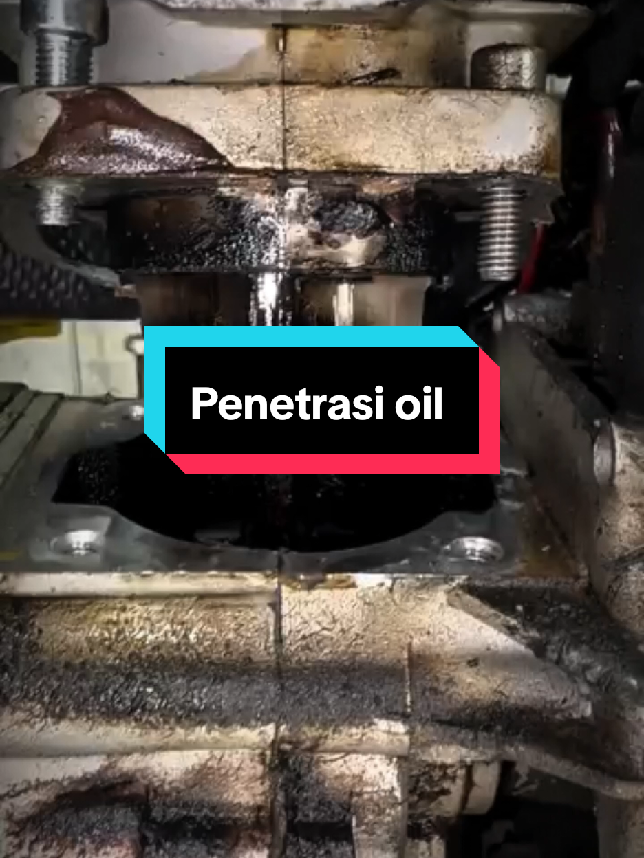Burgari pembersih crankcase kerak atau baut yang karat engsel pintu mobil yang sudah berkerak bisa langsung cukup semprot secukupnya . langsung aja cek keranjang kuning  #chainlube #ejmotor #pelumas #promoguncang1010 #gajiansale 
