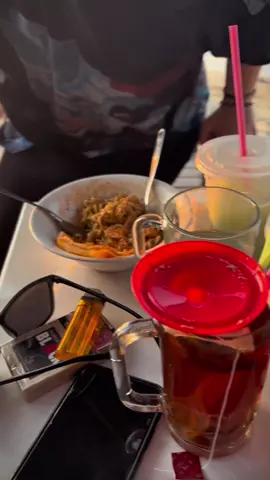 Sabar_sadewok 🎶 @Sadewok004  @Nang_kuh39  @tussss🦋  @Abminor7  @ΛFIKΛ  #sabarsadewok #liriklagu #coversong #tongkrongan #nongkrong 