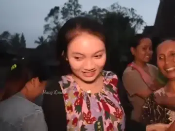 kdm lagi mkn durian tiba tiba ada teteh cantik yng mau minta foto #fanskdm #kdmjabaristimewa