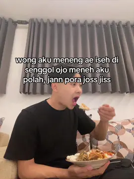 Meneng ae jek resiko☺️🥲🙇 #guyonwaton #pisah #solo24jam🌻 #fyp #xyzcba 