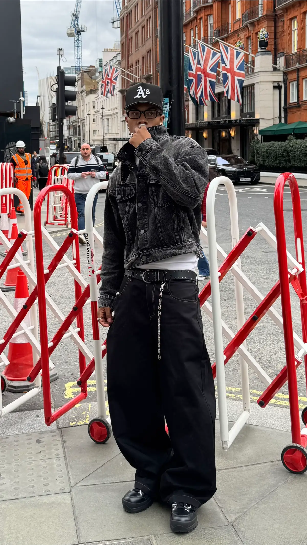 Gotta love a black fit #outfitinspo #fashion #fashioninspo #streetwear 