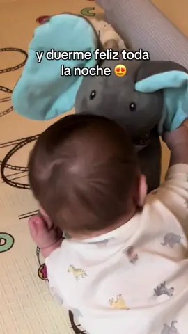 Por fin podemos descansar #bebestiktoks #paternidad #mamaprimeriza #juguetes Elefante peluche que mueve orejas y entretiene al bebé para con música para que se divierta y duerma mejor
