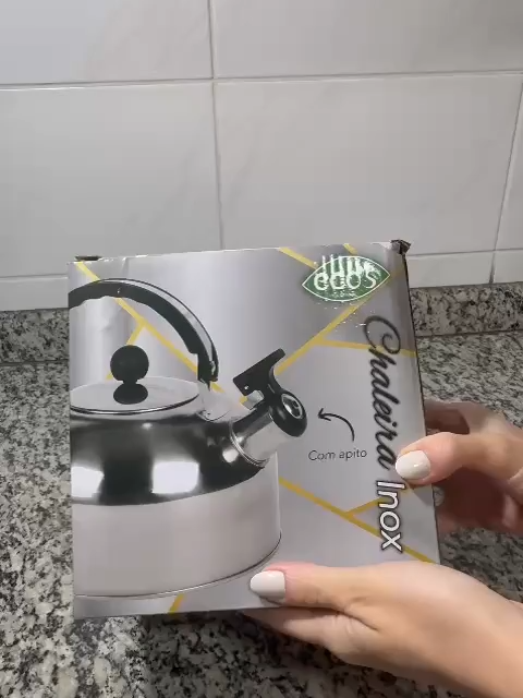 🔥 Chaleira Inox com Apito 🔥 ✔️ Ferve rápido ✔️ Compatível com fogão a gás, indução e elétrico ✔️ Aço inox resistente e fácil de limpar ✔️ Apito sonoro quando a água está pronta Praticidade e estilo para sua cozinha! ☕✨ comente quero te mando link:https://s.shopee.com.br/8AN5r6JJrS?share_channel_code=1