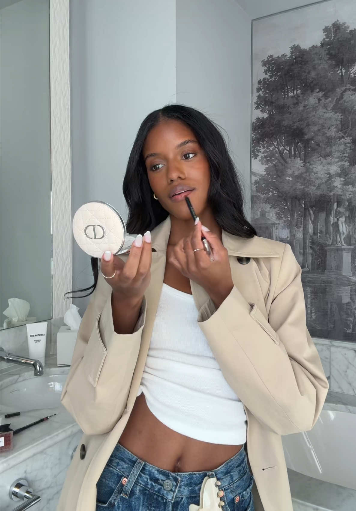 Just a girly who just landed in Paris with @Diorbeauty 💗🥖✨