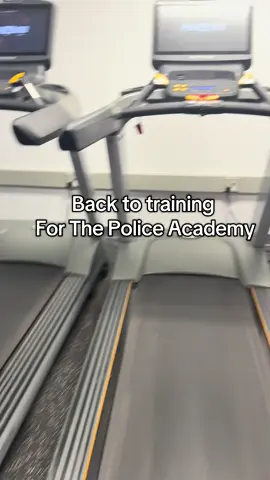 No running today, just a simple incline walk on the treadmill. 38 min, 4-5 incline & 3-3.5 speed #fyp #gym #5am #policeoftiktok #Fitness 
