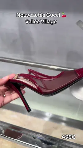 @Gucci  Nouveautés à @La Vallee Village ✨🍒  Foncez 🥰 #parisshopping #shoppingcenter #bonplan #bonplanparis #outlet 