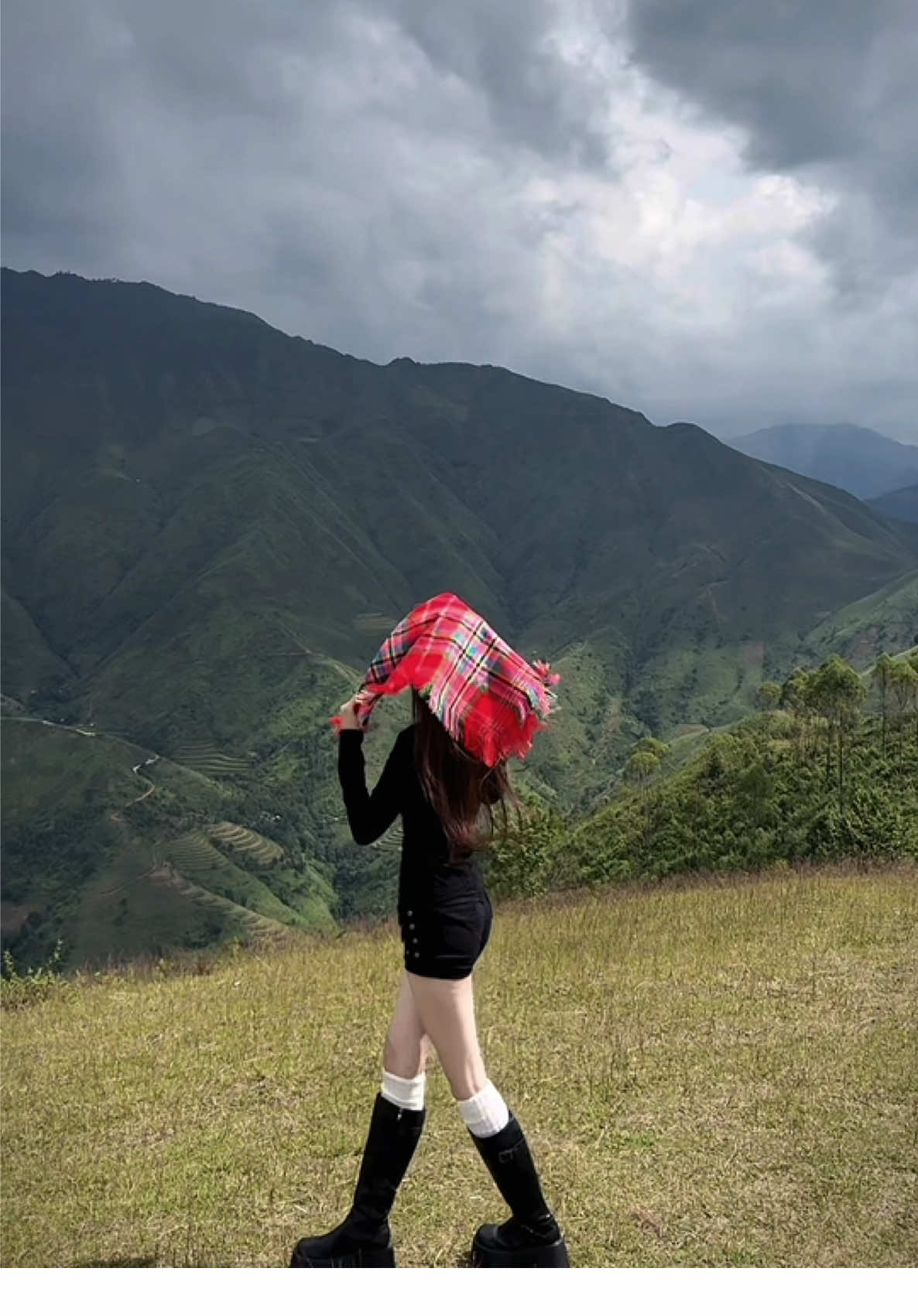 Trước 25 tuổi sẽ đi Tà Xùa 1 lần nữa, hẹn em vào một ngày gần nhất 😘 #CapCut #taxua #viral #xh #outfit 