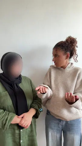 Elle sait pas dire un truc positif elle 😭😭 on est ou la ??? #humour #itsmeeyara #clash #merearabe #arabicmom 