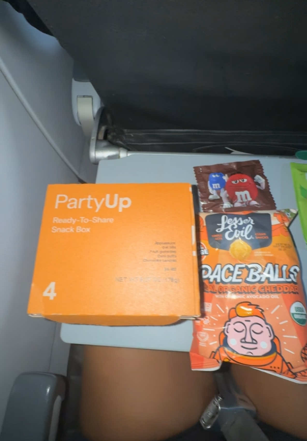 Jetblue got all the snacks!! Eat up !! 