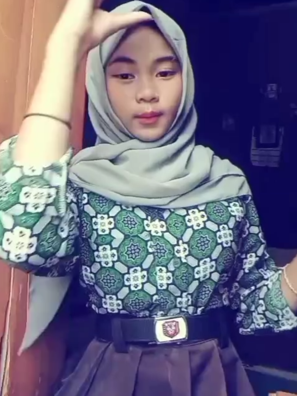 Esdeh Kalian Batik nya Merah ?? Itu terlalu Biasa Guys 🤭 #CilSD #SDCantik #Esdeh #AnakSD #Kelas5 