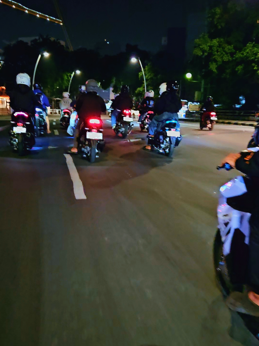 Domisili Jakbar dan Sekitar nya, yuk ikut Night Ride bareng @WEST VARIO SOCIETY #varioledold #variomodifikasi #vario150 #vario #matic 