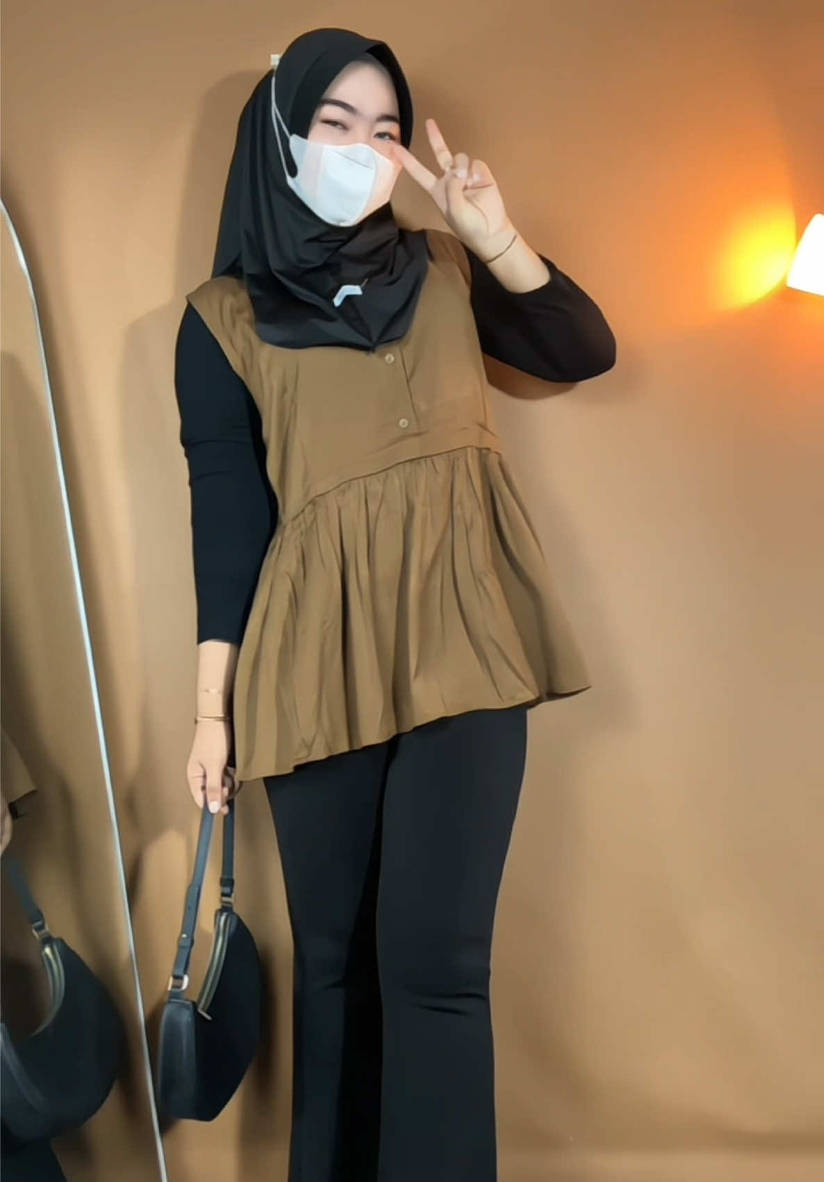 Cucok beb cakep bahannya adem lembut nyaman poll dipake, wajib punya si #rekomendasi #outfit #fyp #blouse 