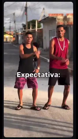 Diabo de passinho difícil de coordenar o braço e a perna do mesmo lado ao mesmo tempo 😄🤣😂🤦🏾‍♂️🤦🏾‍♂️🤦🏾‍♂️🤦🏾‍♂️🤦🏾‍♂️🤦🏾‍♂️🤦🏾‍♂️🤦🏾‍♂️🤦🏾‍♂️ #tomabotada #passinho 