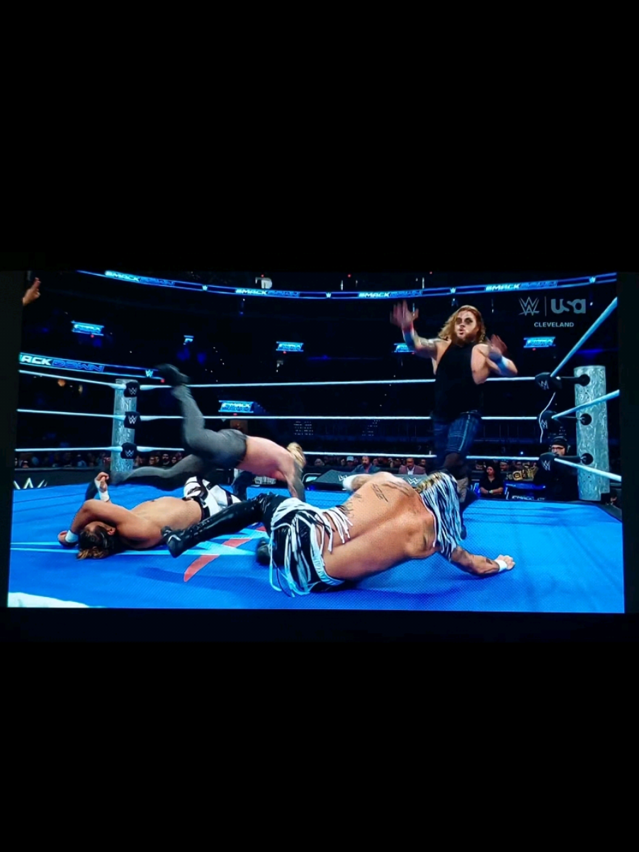 Andrade & Rey Fenix vs Wyatt Sicks. Tuesday, September 30, 2025