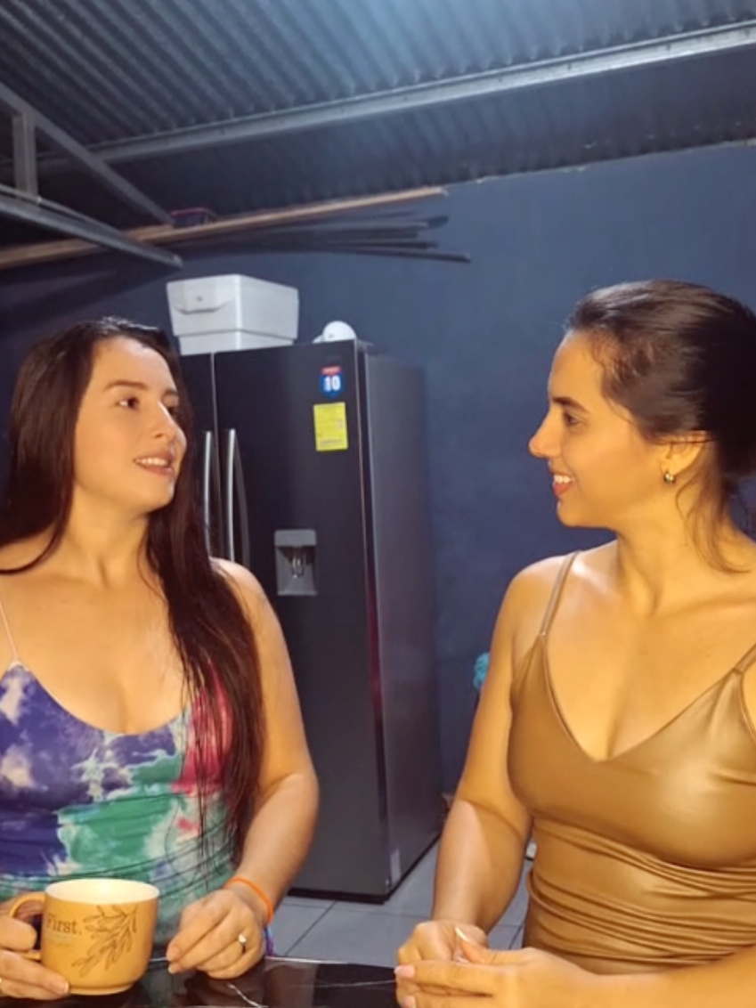 Puro bilingüe aquí😂🙈 #girls #sisters #humortiktok #fyp 