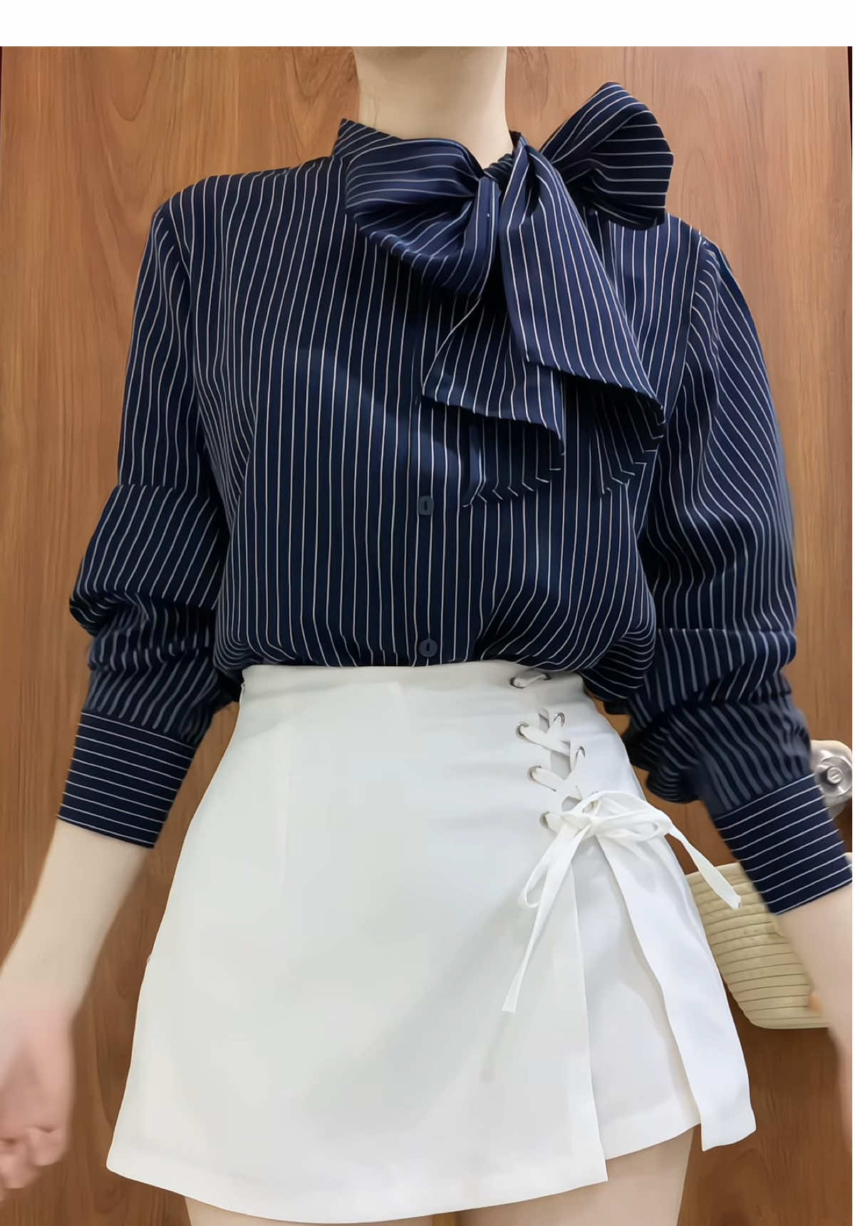 Trang phục đi làm dạo này #aosomithatno #somikesoc #makka #aosomithietke #somicongso 